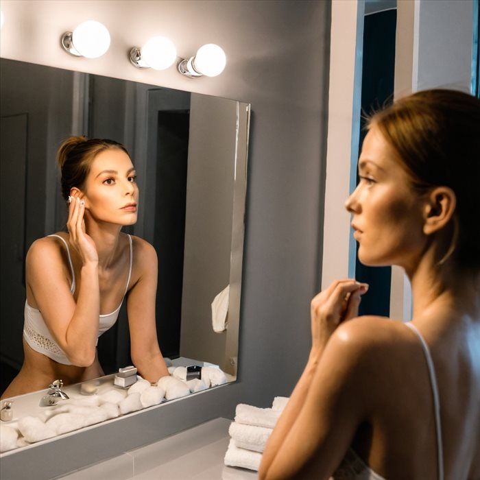 Maquillage Parfait pour une Robe Vert d’Eau