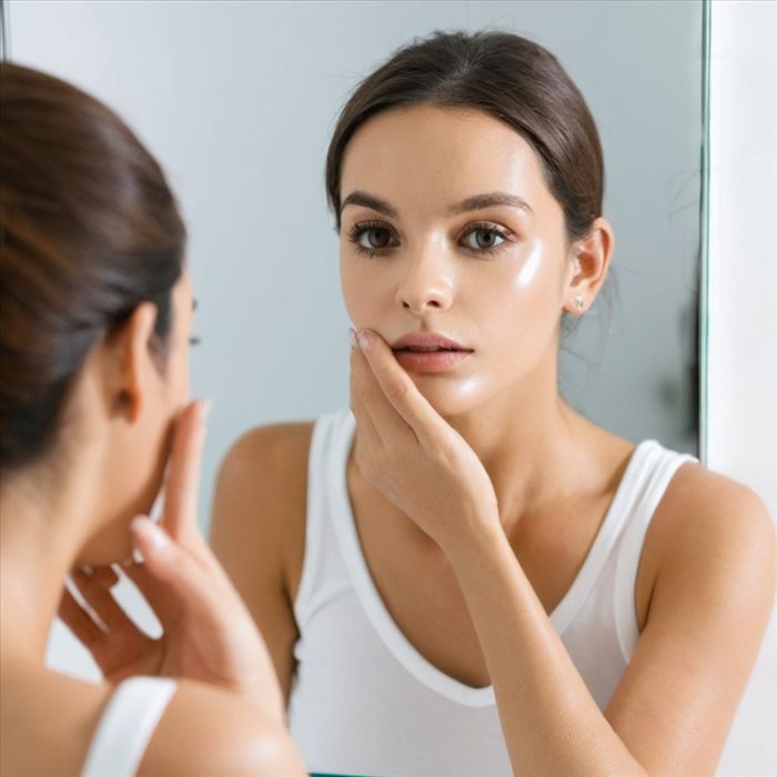 Maquillage Sous Masque : Astuces et Erreurs à Éviter